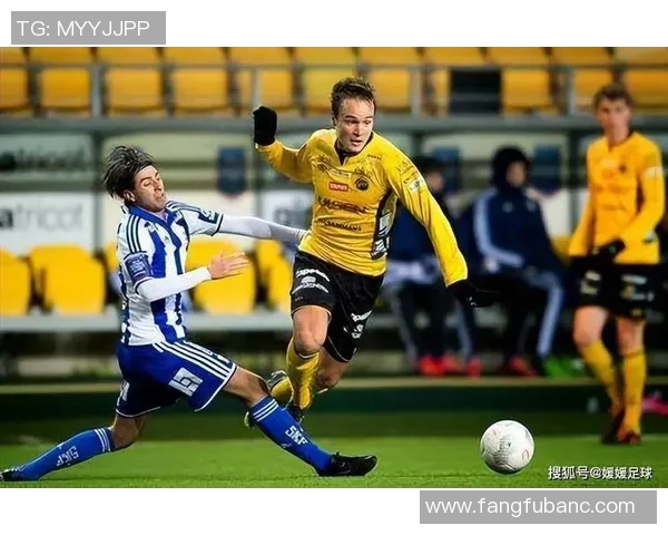 足球球星惊现街头与路人互动引发网友热议真假身份成谜